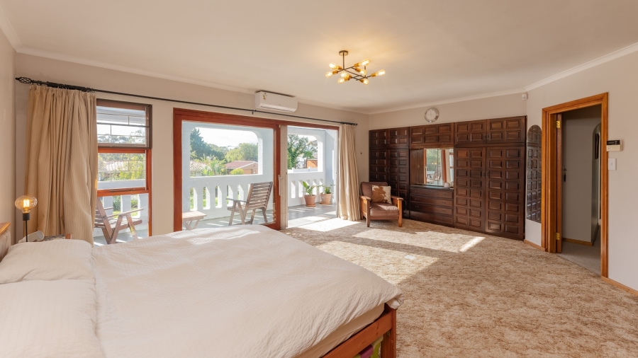 5 Bedroom Property for Sale in Bredasdorp Western Cape